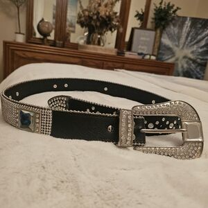Buckle cowboy belt